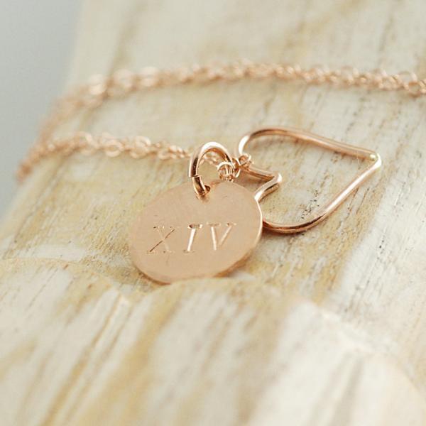 peoples rose gold necklace